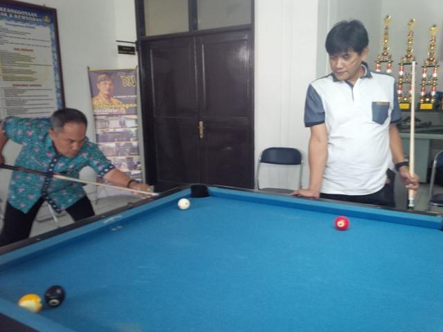 Asep Irwan Maju ke Tingkat Jabar Kejuaraan Biliard Bupati Cup 1