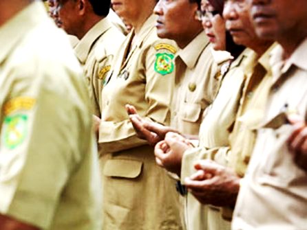 Gaji ke-13 dan 14 Cair Hampir Bersamaan