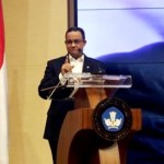 Begini Reaksi Anies Baswedan Saat Dihukum Keruk Kali Mampang