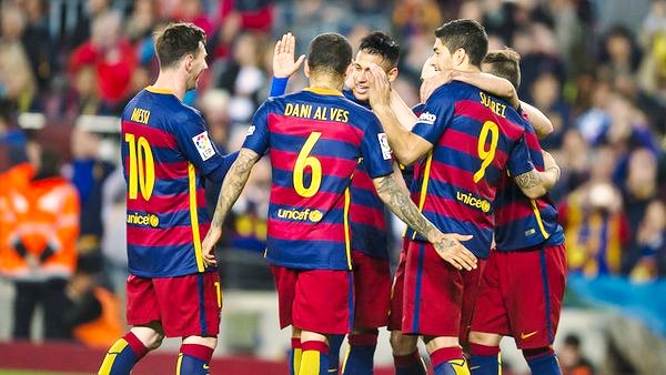 El Barca Tampil Trengginas, Suarez Kudeta Ronaldo