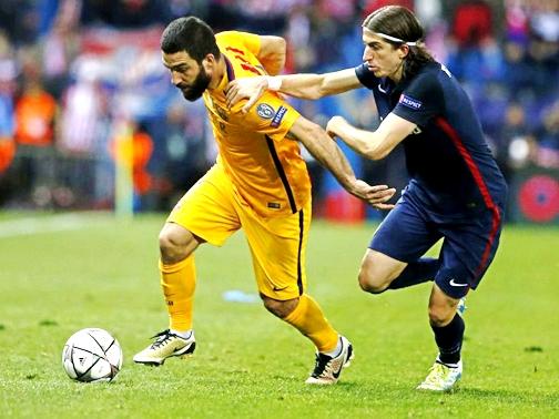 Felipe Luis: Real Lebih Mengerikan Ketimbang Barcelona