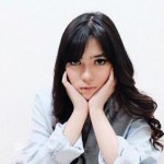 Isyana Sarasvati : Air Putih Penghilang Grogi Isyana Sarasvati