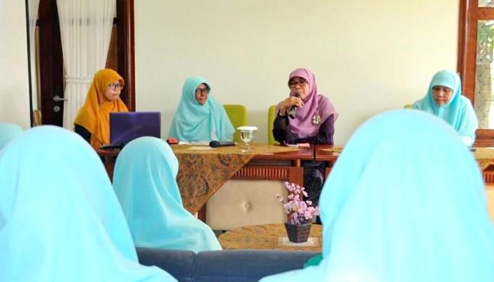 Melawan Diskriminasi Perempuan dan Anak