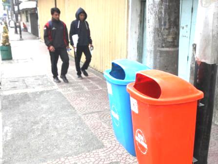 Pemkab Tak Maksimal Mengelola Sampah Pemkab Tak Maksimal Mengelola Sampah