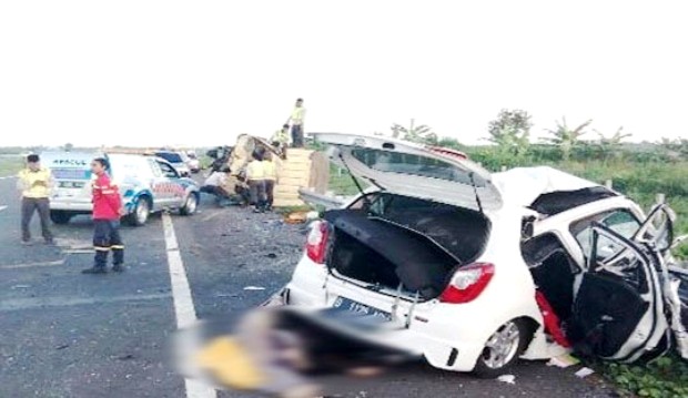 Tol Cipali Renggut Sekeluarga tol-cipali-kecelakaan