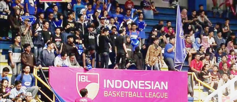 Gemuruh Ultras Bandung Utama, Siap Berdiri Selama Pertandingan Gemuruh Ultras Bandung Utama, Siap Berdiri Selama Pertandingan