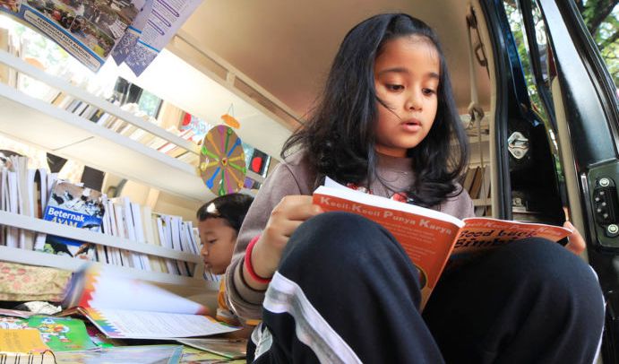 Bandung Kejar Ibu Kota Buku Dunia Mobil Perpustakaan keliling