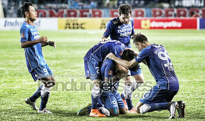 Persib vs Bali United
