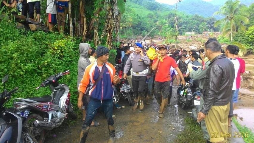 Jabar Perlu Benahi Tata Ruang banjir bandang di desa sukakerti