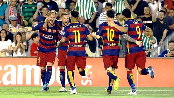 Hantam Real Betis, Barcelona Masih Bertahan di Puncak Klasemen barca-betis