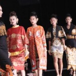 busana batik