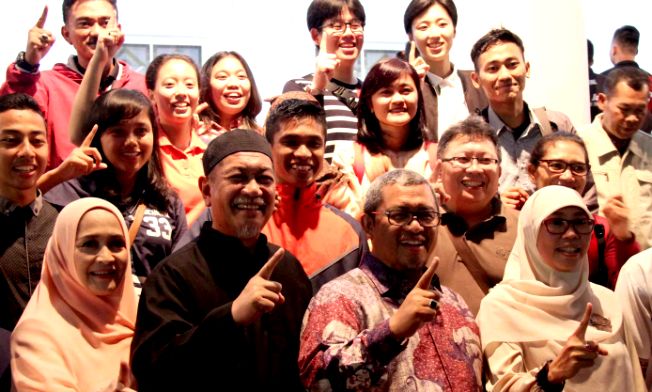 Gubernur Buka Bersama dengan Atlet