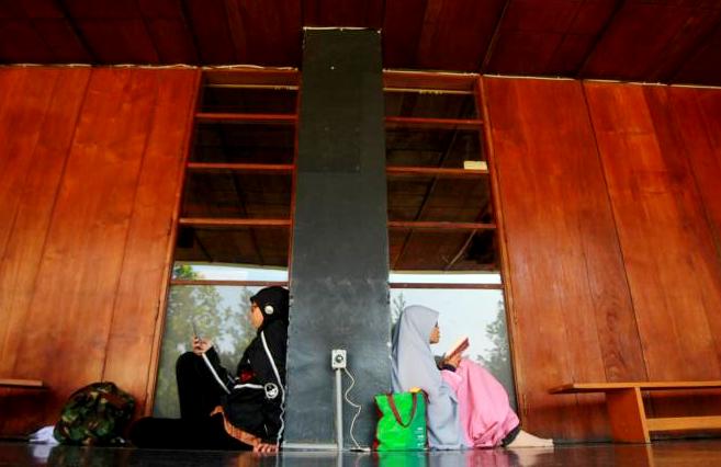 Usung Konsep Eco Green, Masjid Salman Terlihat Megah dan Sejuk Masjid Salman ITB