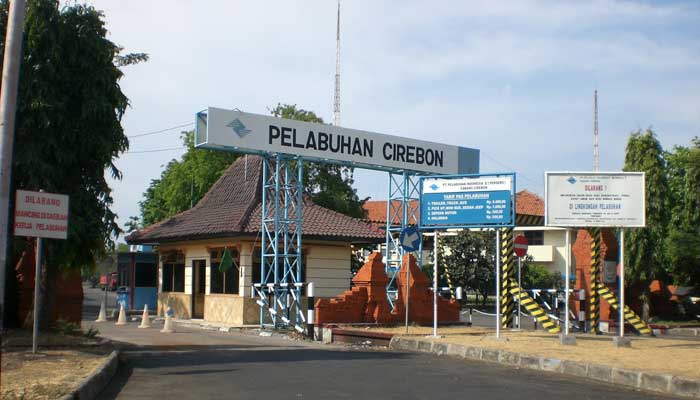 Bangun Industri dan Pelabuhan Perikanan Internasional Bangun Industri dan Pelabuhan Perikanan Internasional