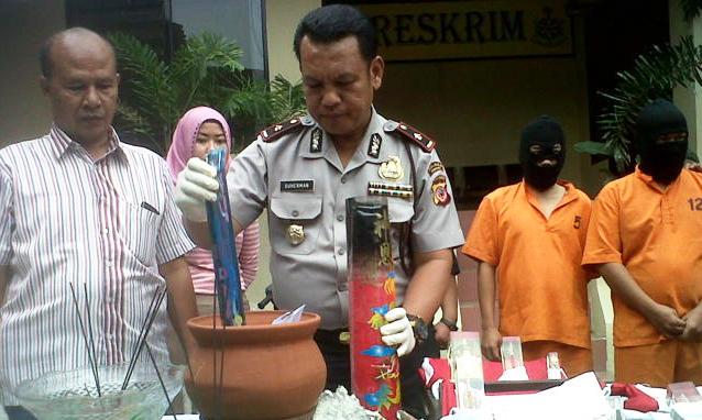 dukun penipu