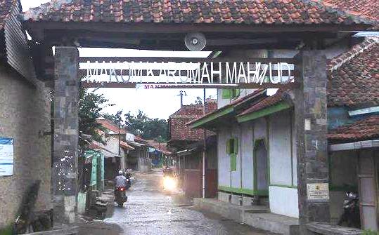 kampung mahmud