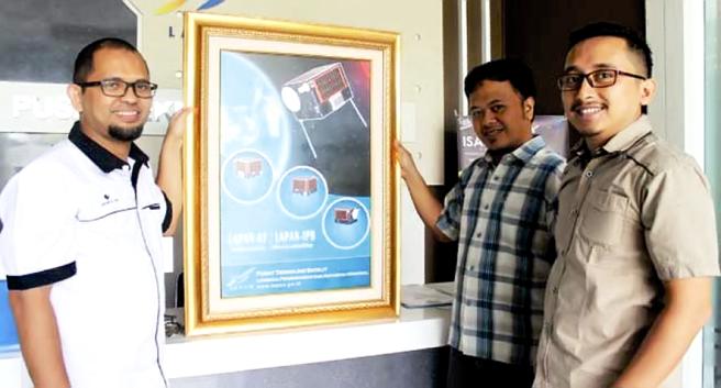 Kirim Sinyal ke Satelit Itu seperti Cowok Nembak Cewek peneliti-Satelit-Lapan- -
