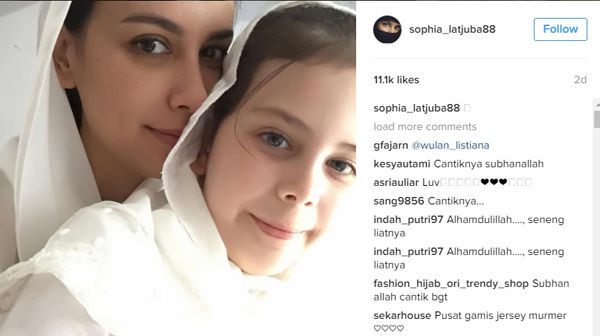 Sophia Latjuba Bikin Netizen Terpana Sophia Latjuba