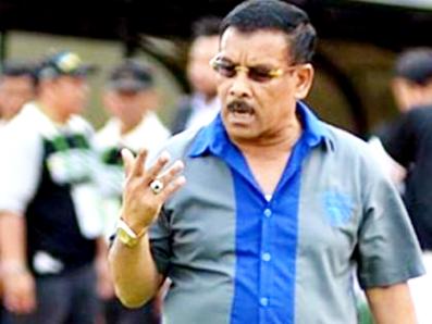 Umuh Mucthar Manajer Persib