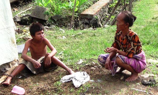 Sering Mengamuk, Gadis ABG Dipasung ABG pasung-