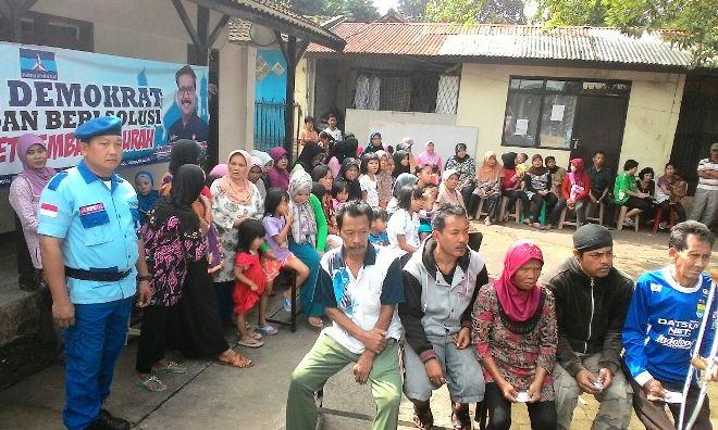 DPC Partai Demokrat Cimahi Gelar Pasar Murah DPC Demokrat Cimahi
