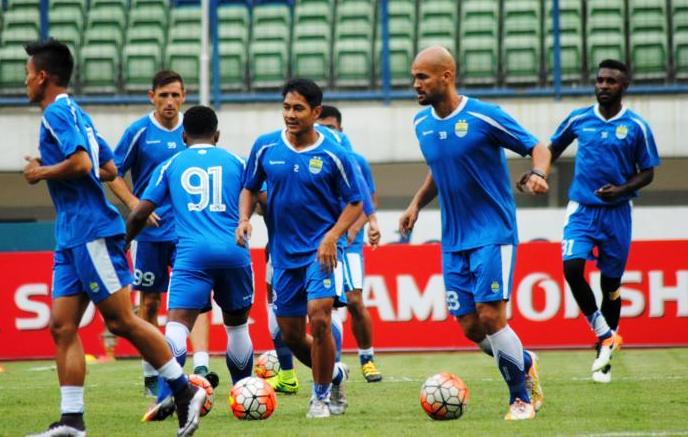 Latihan Persib - Amri