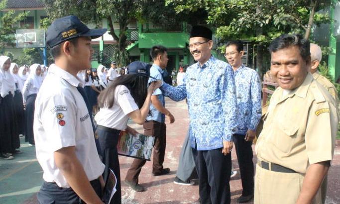 Bocoran 100+ Teka Teki MPLS TERBARU 2022, Jangan Binggung! (Foto: YULLY S YULIANTY/BANDUNG EKSPRES)