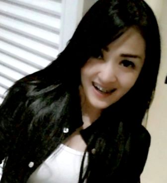 Olla Manelo: Obsesi Pameran Tunggal Olla Manelo