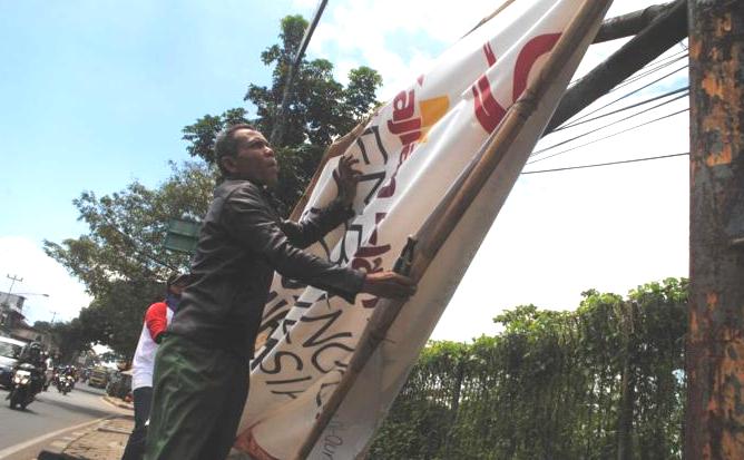 Pembongkaran Reklame