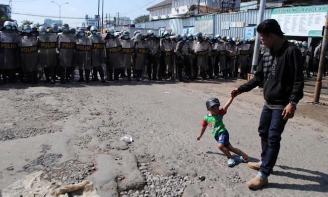 Penertiban Lahan PT. KAI