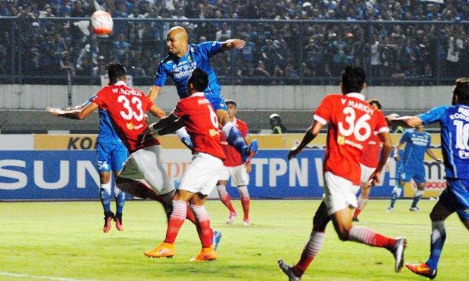 Persib Bandung vs Persija Jakarta