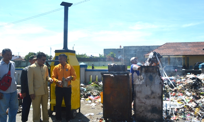 alat-pemusnah-sampah