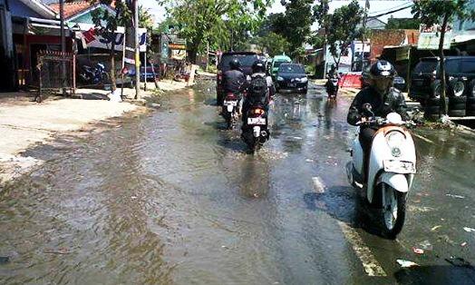 banjir cileuncang