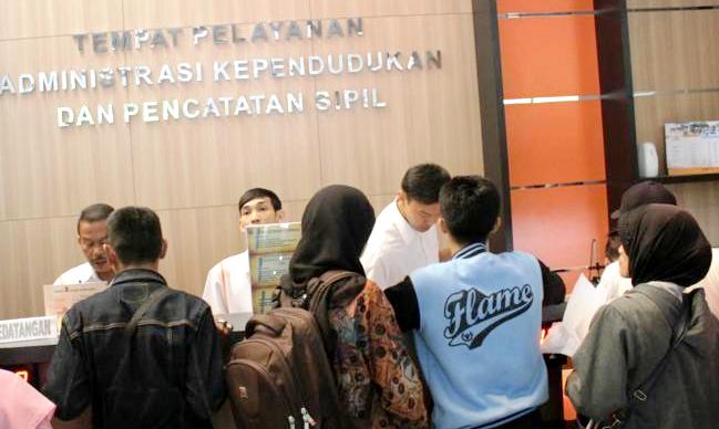 Penduduk di Kota Cimahi Menyusut disdukcapil cimahi