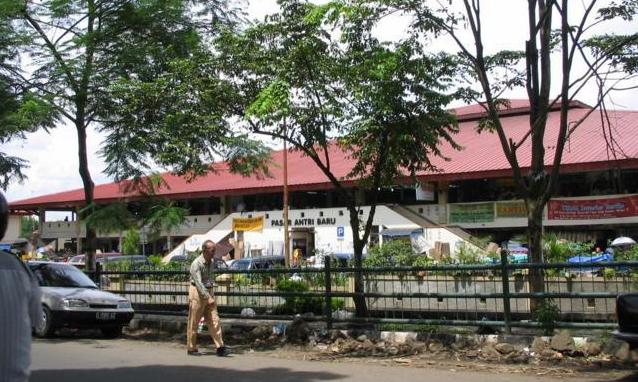 taman pasar antri