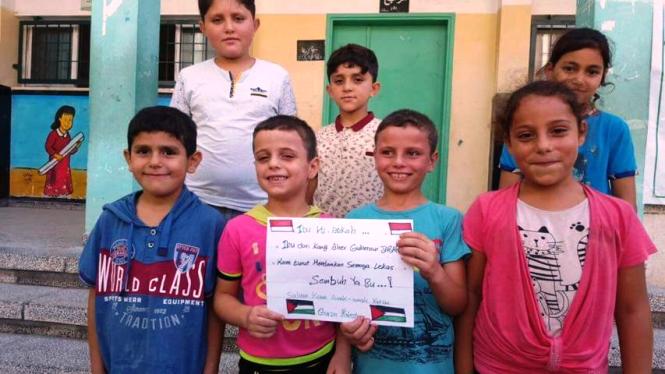 Doa Mengalir dari Gaza