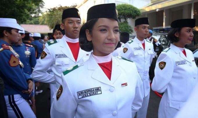 Jokowi: Ini Dia yang Terkenal Banget di TV Itu Jokowi: Ini Dia yang Terkenal Banget di TV Itu