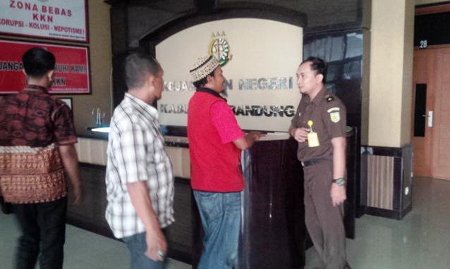 aksi warga
