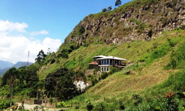 Eksotika Gunung Batu, Kerap Dikunjungi Ratusan Pemanjat gunung batu