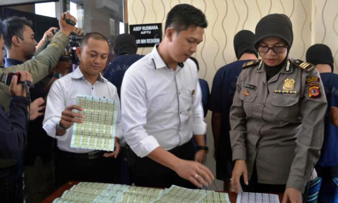 Ciduk Penjual Materai Palsu, Sebanyak 1.750 Unit Siap Edar materai palsu