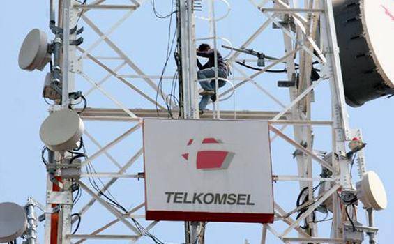 Pembangunan Infrastrktur Telekomunikasi di Daerah Terluar Indonesia hanya Dilakukan BUMN Pembangunan Infrastrktur Telekomunikasi di Daerah Terluar Indonesia hanya Dilakukan BUMN