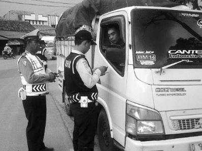 Gandeng Polisi, Dishub Garuk Mobil Boks Bodong