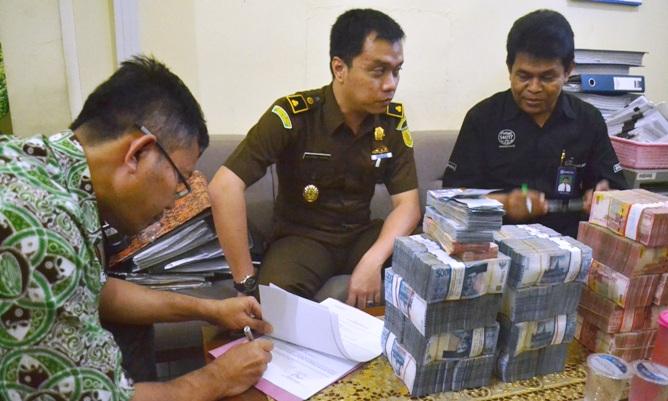 Kembalikan Kerugian Negara, Rp 931 Juta Disetorkan ke Rekening Pemprov Jabar