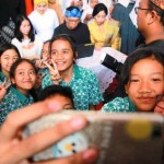 berbagi-buku-untuk-tuna-netra-jabar-ekspres