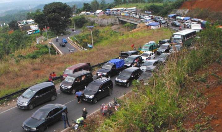 Jalan Alternatif Perlu Diperbaiki Jalan Alternatif Perlu Diperbaiki