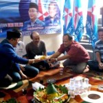 hut-demokrat