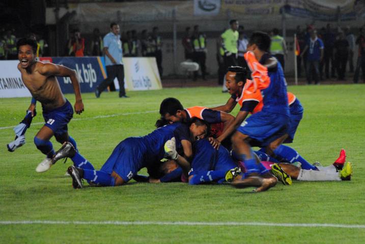 Djanur Soroti Aksi Tiga Pemainnya Djanur Soroti Aksi Tiga Pemainnya