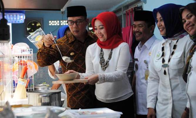Antisipasi Gizi Buruk, Emil Perintahkan Dinkes Tiru Omaba peluncuran-omaba