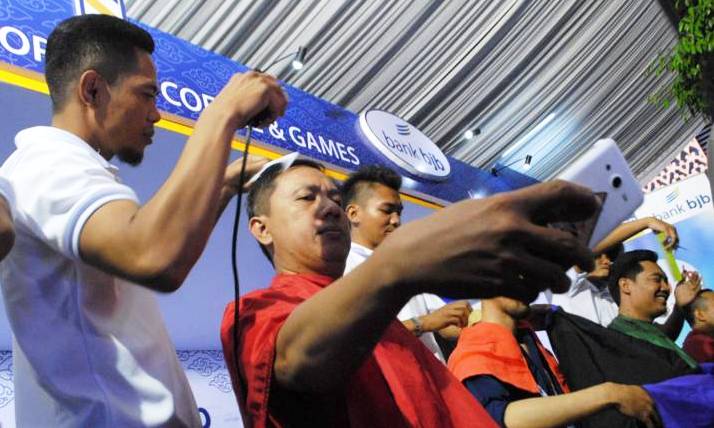 Wartawan Potong Rambut Masal potong-rambut-massal-wartawan-pon