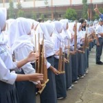 BE A GOOD ZETIZEN AND GO TO NEW ZEALAND!